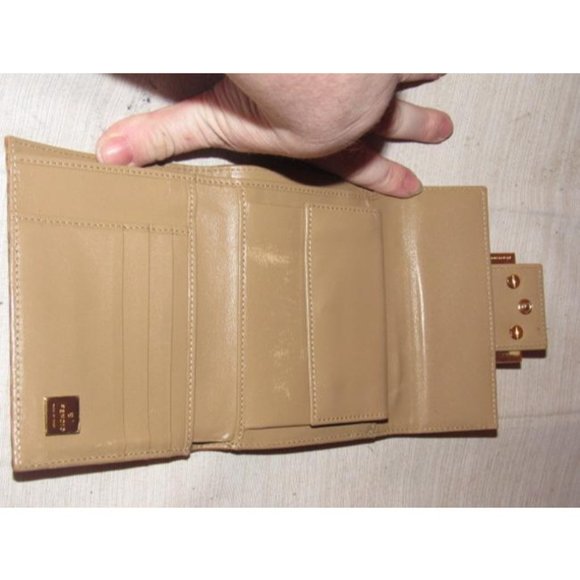 Fendi Small F Logo Orange Taupe Patent Wallet - Picture 5 of 12